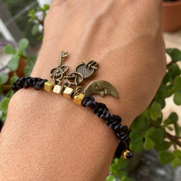 Wicca spiritual inspired braided bracelet - Picture 5 of 15